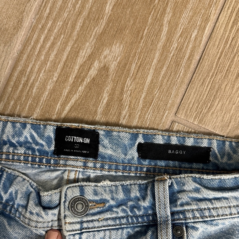Cotton On Baggy Light Blue Distressed Jeans - Picture 3 of 9